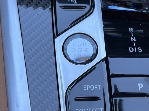 Used 2026 BMW X6 M60i image 10