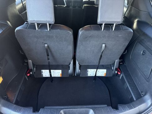 Used 2019 Ford Explorer XLT w/ XLT Sport Appearance Package image 9