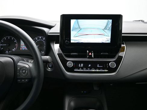 Used 2025 Toyota Corolla LE w/ LE Premium Package FWD image 16