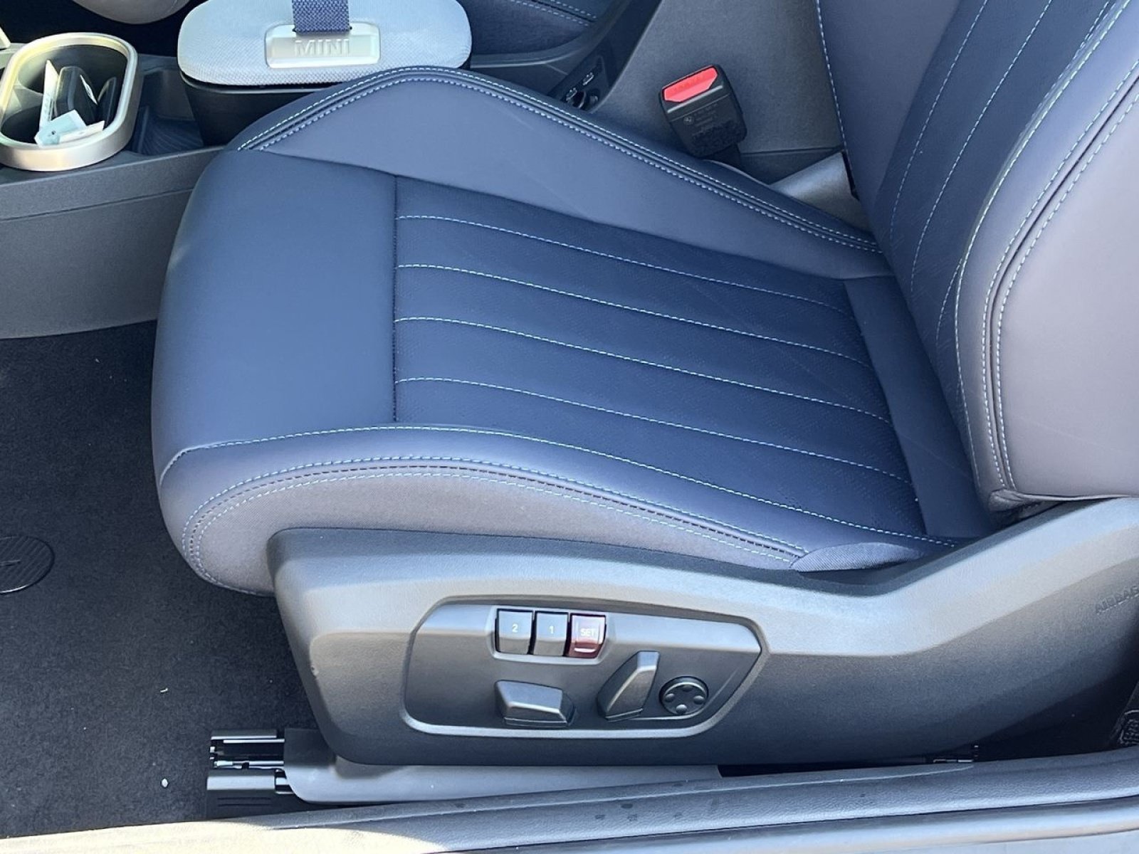 New 2026 MINI Cooper 2-Door Hardtop FWD image 11