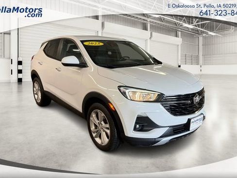 Used 2023 Buick Encore GX Preferred w/ Cold Weather Comfort Package FWD image 1