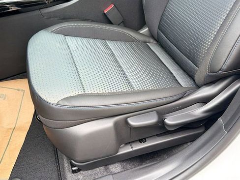 New 2026 Chevrolet Trax LT FWD image 20