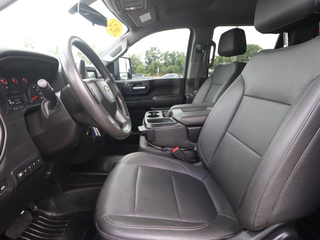 Used 2023 Chevrolet Silverado 3500 W/T w/ WT Fleet Convenience Package AWD/4WD image 2
