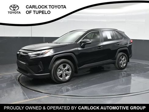 Used 2025 Toyota RAV4 XLE w/ Convenience Package FWD image 9