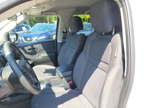 Used 2025 Nissan Frontier S AWD/4WD image 17
