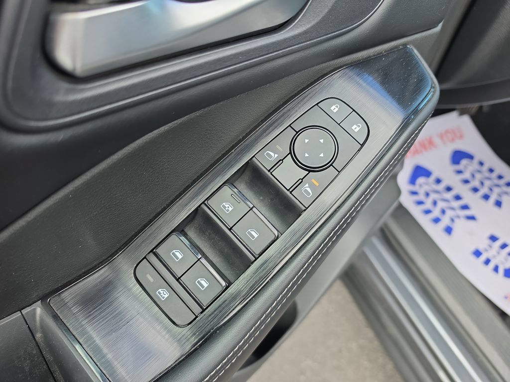 Used 2023 Nissan Rogue SV w/ SV Premium B Package AWD/4WD image 17
