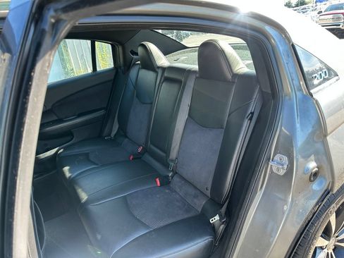 Used 2012 Chrysler 200 S FWD image 18