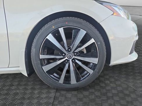 Used 2022 Nissan Altima 2.5 SR image 35
