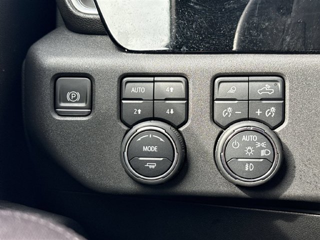 Certified 2022 Chevrolet Silverado 1500 RST w/ Convenience Package II AWD/4WD image 22