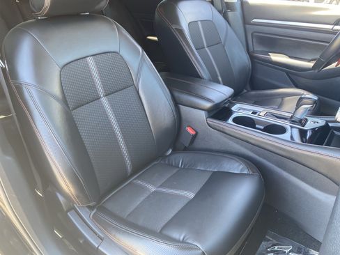Used 2024 Nissan Altima 2.5 SR AWD/4WD image 9