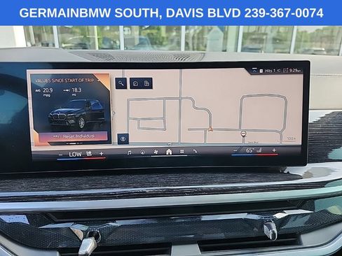 Used 2025 BMW X7 xDrive40i w/ M Sport Package AWD/4WD image 16
