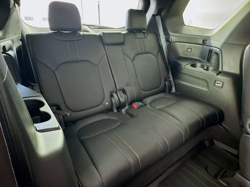 Used 2026 Honda Pilot TrailSport image 38
