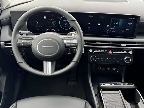 Certified 2025 Hyundai Tucson SEL image 17