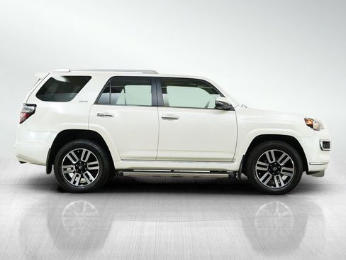 Used 2022 Toyota 4Runner Limited AWD/4WD image 6