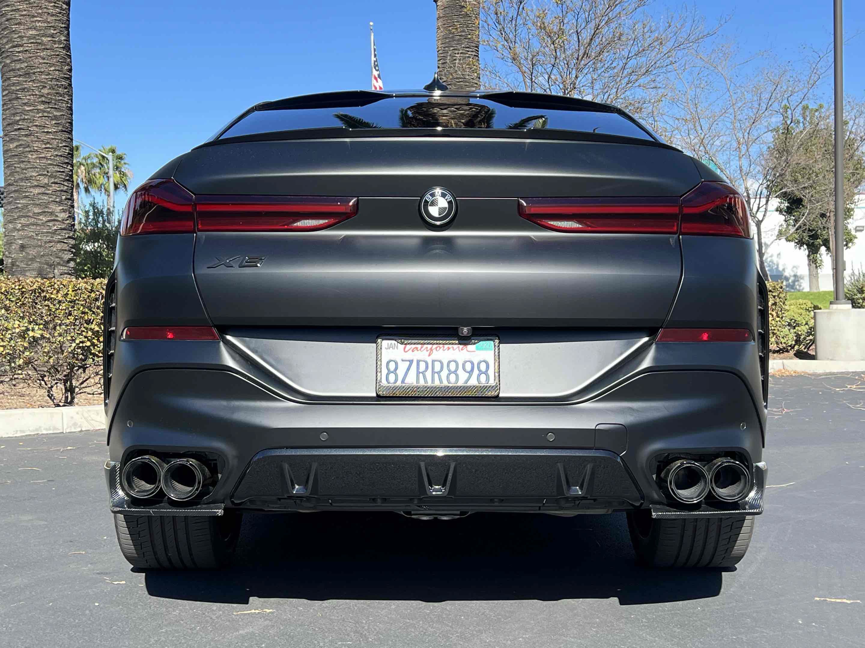 Used 2022 BMW X6 xDrive40i w/ Executive Package AWD/4WD image 11