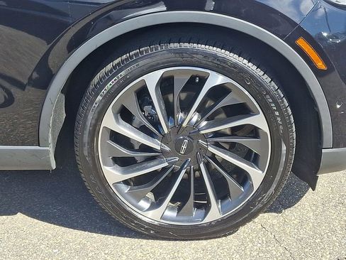 Used 2020 Lincoln Aviator Reserve w/ Equipment Group 202A image 9