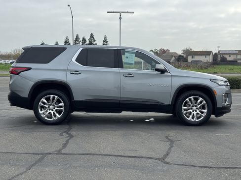Certified 2023 Chevrolet Traverse LS w/ Safety Package image 9