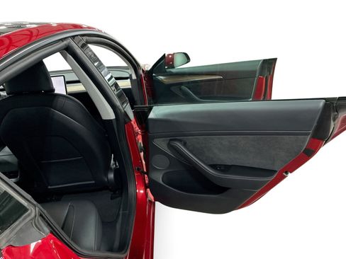 Certified 2023 Tesla Model 3 Performance AWD/4WD image 12