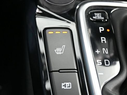 Used 2025 Kia Seltos EX w/ EX Sunroof Package FWD image 23