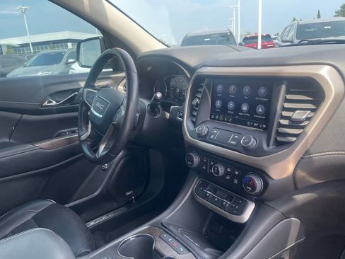 Used 2022 GMC Acadia Denali w/ Denali Ultimate Package FWD image 27