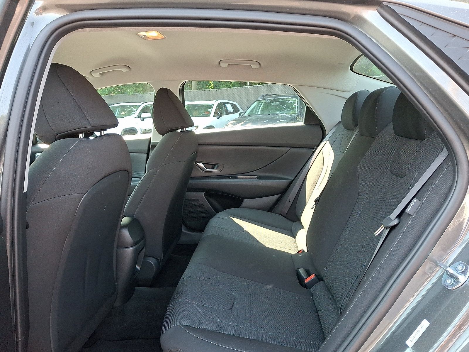 Certified 2026 Hyundai Elantra SE FWD image 10