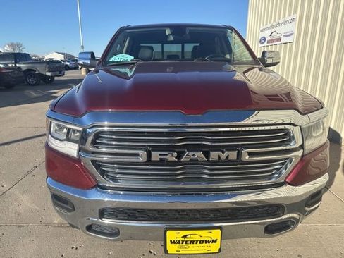 Used 2019 RAM 1500 Laramie AWD/4WD image 3