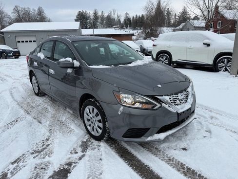 Used 2017 Nissan Sentra SV image 7