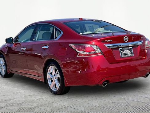 Used 2015 Nissan Altima 2.5 SL w/ Technology Package FWD image 7