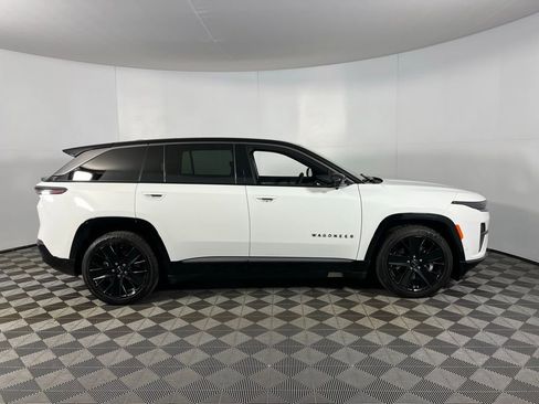 Used 2024 Jeep Wagoneer Launch Edition image 12