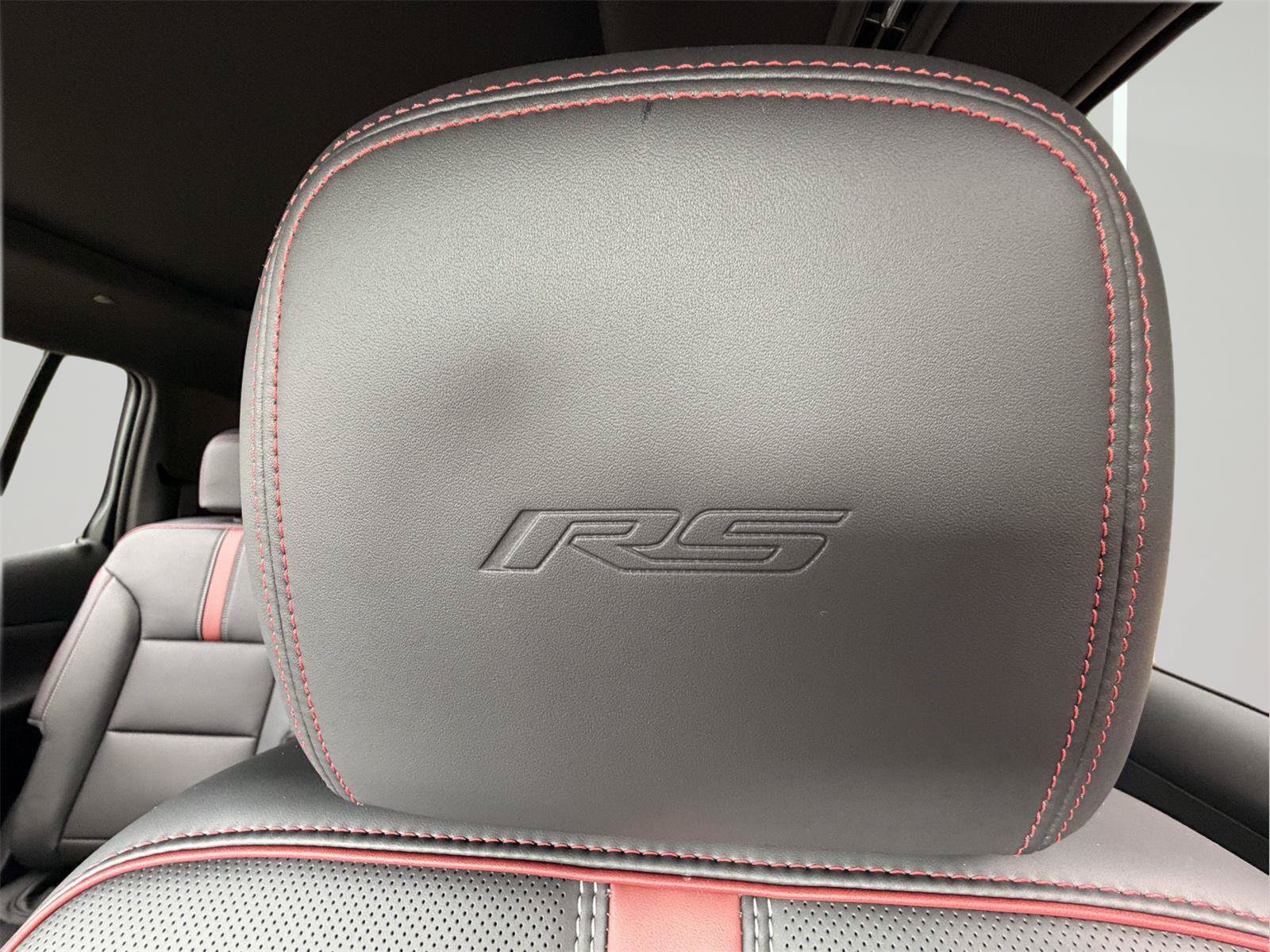 Used 2027 Chevrolet Traverse RS w/ LPO, Floor Liner Package FWD image 31