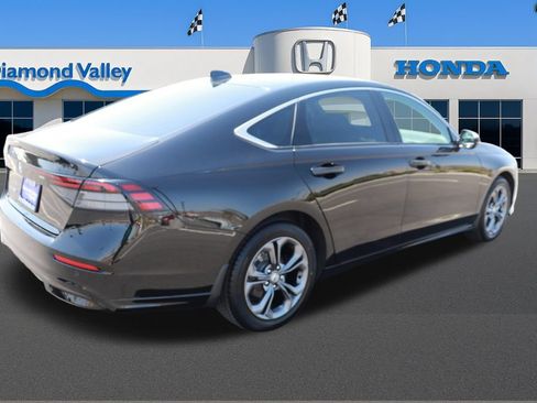 Used 2023 Honda Accord EX-L image 6