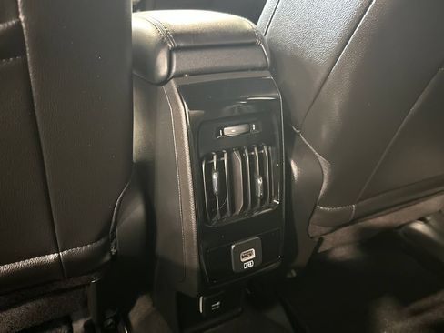 Used 2023 Jeep Compass Limited AWD/4WD image 28