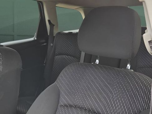 Used 2019 Dodge Journey SE w/ Blacktop Package image 18