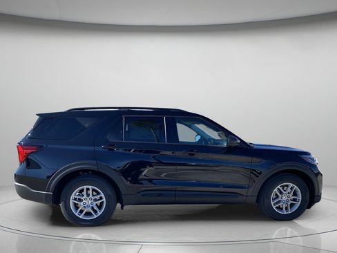 New 2026 Ford Explorer Active image 2