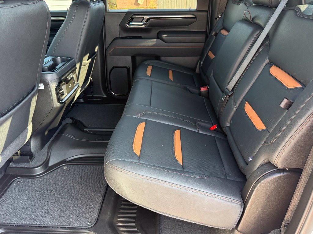 Used 2026 GMC Sierra 2500 AT4 w/ AT4 Premium Plus Package AWD/4WD image 40