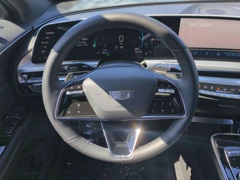 Certified 2024 Cadillac Lyriq Luxury image 27