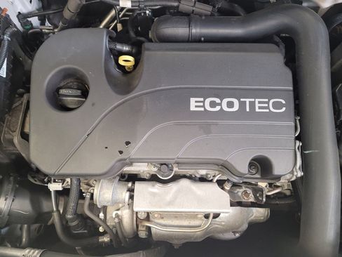 Used 2021 Chevrolet Equinox LT image 30