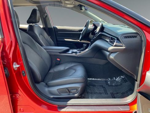 Used 2024 Toyota Camry XSE w/ Navigation Package FWD image 15
