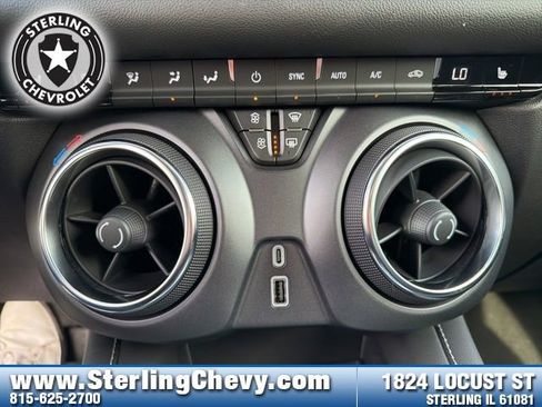 New 2025 Chevrolet Blazer LT w/ Midnight/Sport Edition image 18