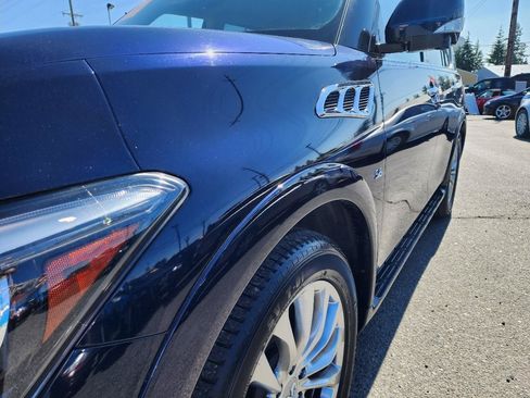 Used 2017 INFINITI QX80 4WD w/ Driver Assistance Package image 35