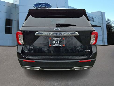 Certified 2023 Ford Explorer XLT w/ Equipment Group 202A AWD/4WD image 7