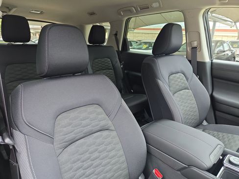 New 2026 Nissan Pathfinder SV image 22