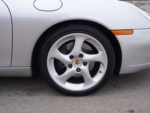Used 2001 Porsche 911 Carrera RWD image 13