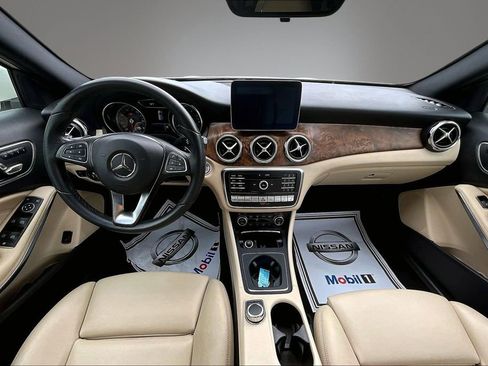 Used 2018 Mercedes-Benz GLA 250 4MATIC image 7