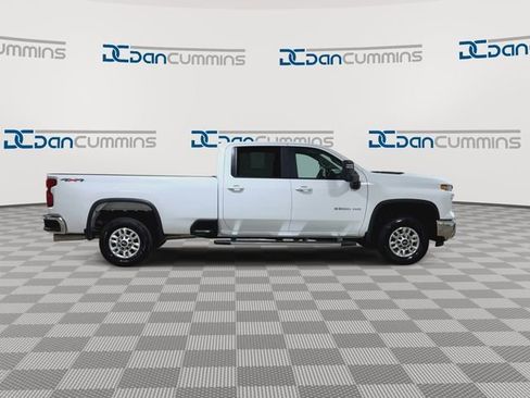 Used 2025 Chevrolet Silverado 2500 LT w/ Safety Package AWD/4WD image 9