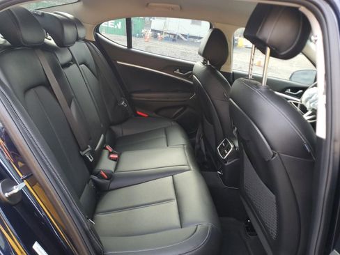 Used 2026 Genesis G70 2.5T image 6