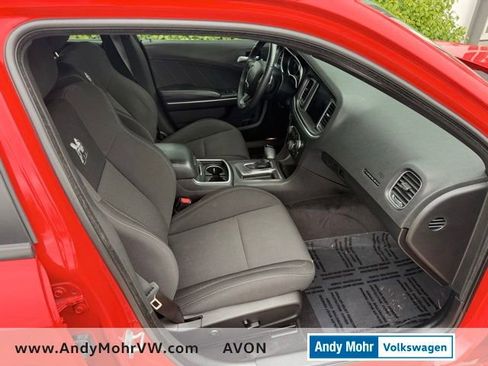 Used 2018 Dodge Charger R/T Scat Pack RWD image 19