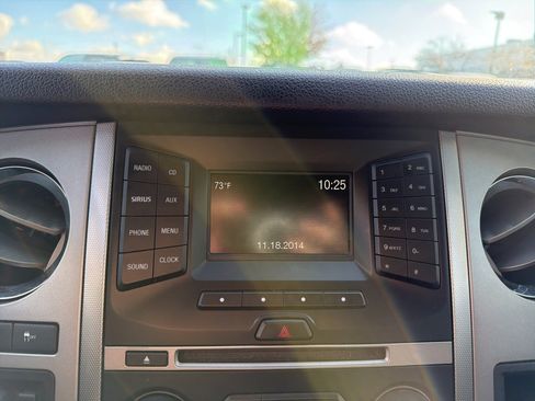 Used 2017 Ford Expedition EL XLT image 16