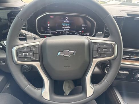 Used 2024 Chevrolet Silverado 1500 LT Trail Boss w/ LT Trail Boss Premium Package AWD/4WD image 36