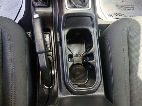 Used 2020 Jeep Wrangler Sport image 23